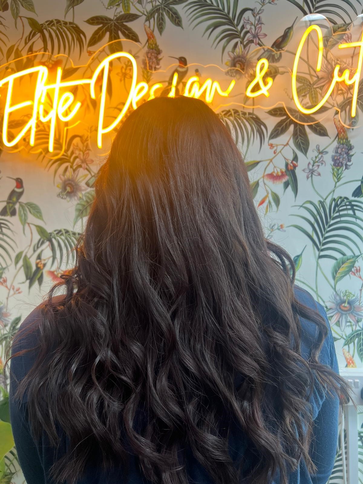 Colour trim and curls