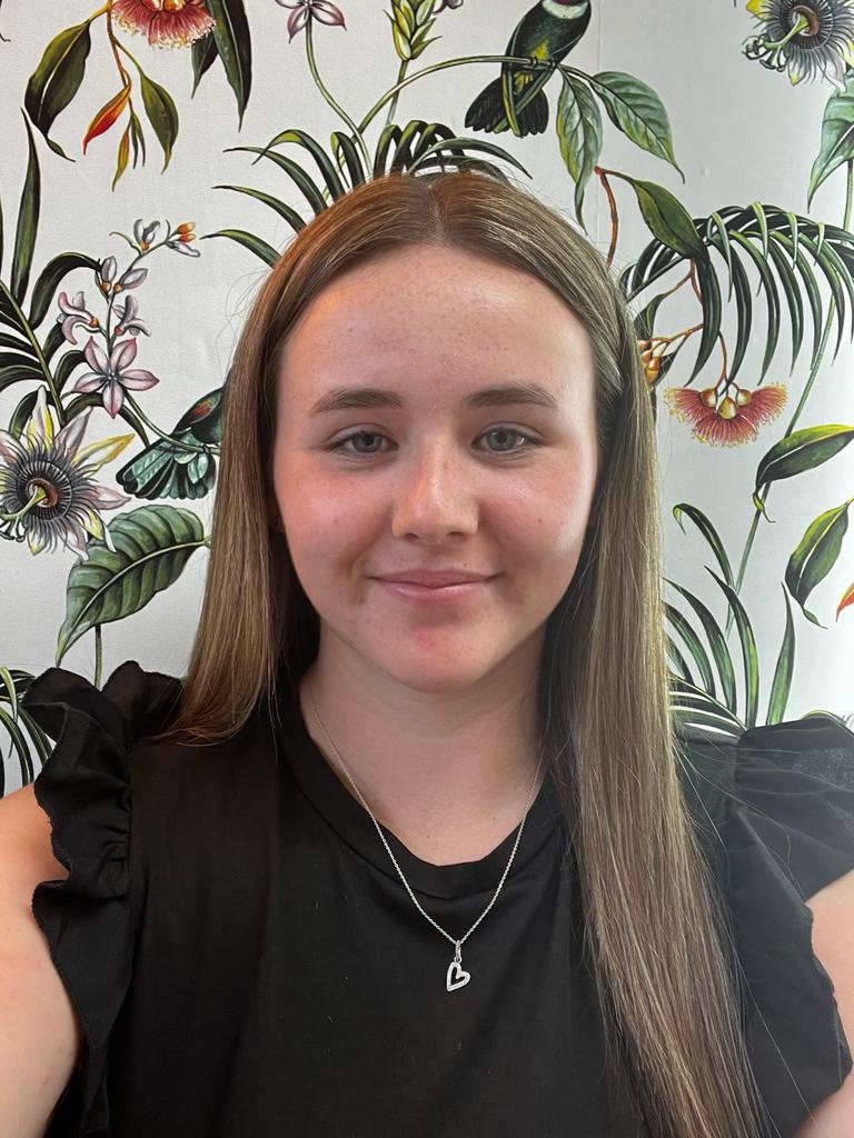 Hannah Magill Junior Stylist