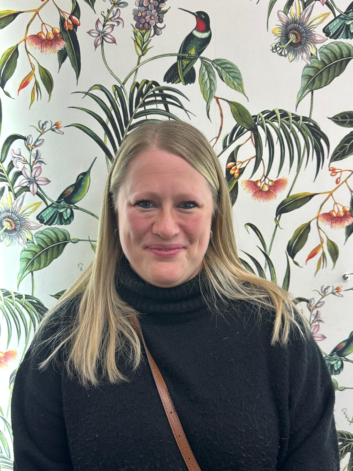 Kayley Thomson - Stylist